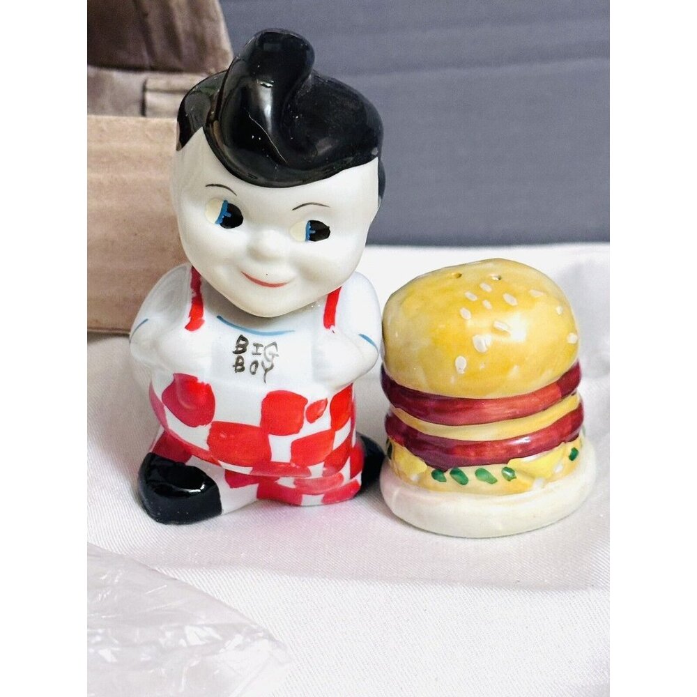 NIB NOS Elias Bros Big Boy Salt Pepper Shakers‎  1995